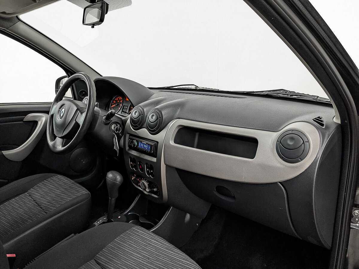 Купить Renault Sandero с пробегом. Фото: #12