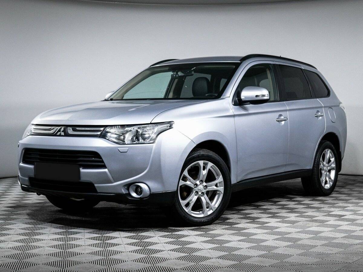 Купить Mitsubishi Outlander с пробегом. Посмотреть фото