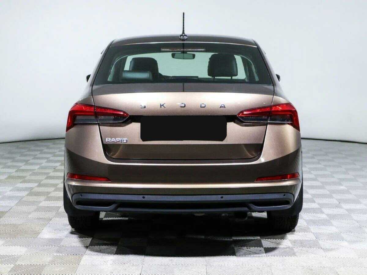 Купить Skoda Rapid с пробегом. Фото: #4