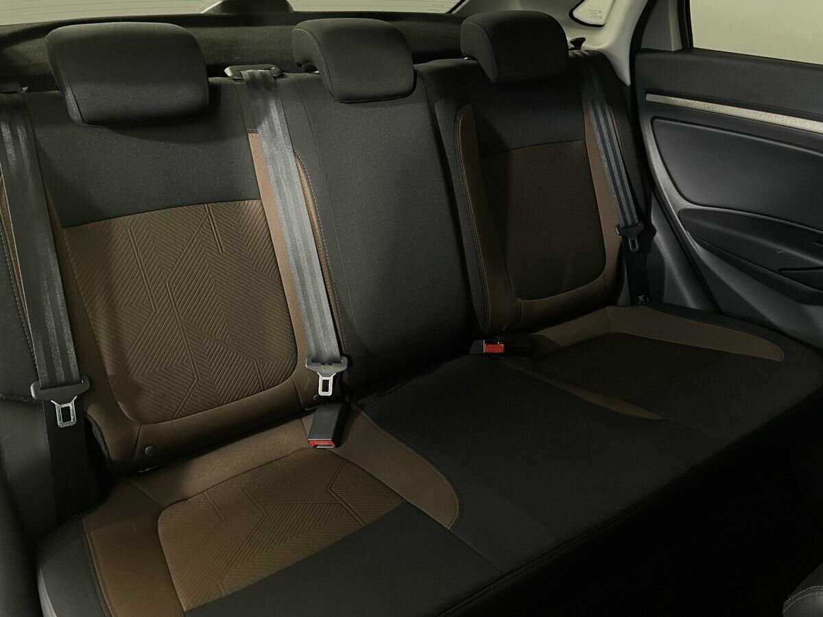 Купить Lada (ВАЗ) Vesta с пробегом. Фото: #14