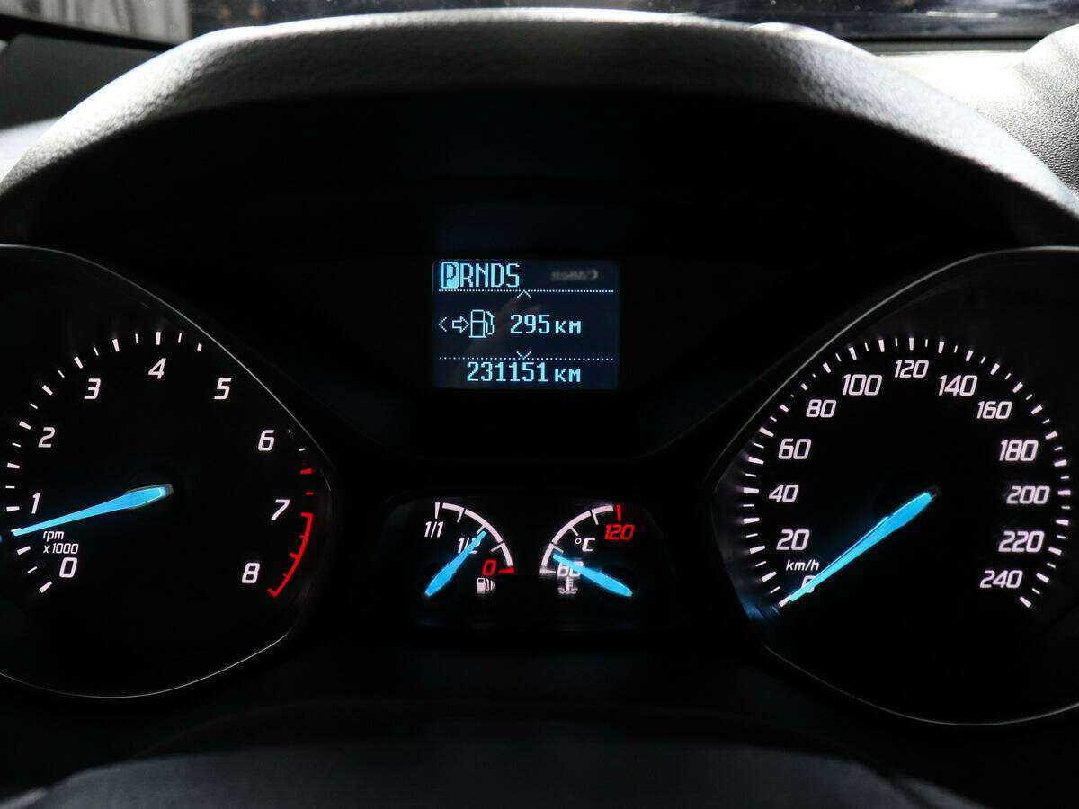 Купить Ford Kuga с пробегом. Фото: #8