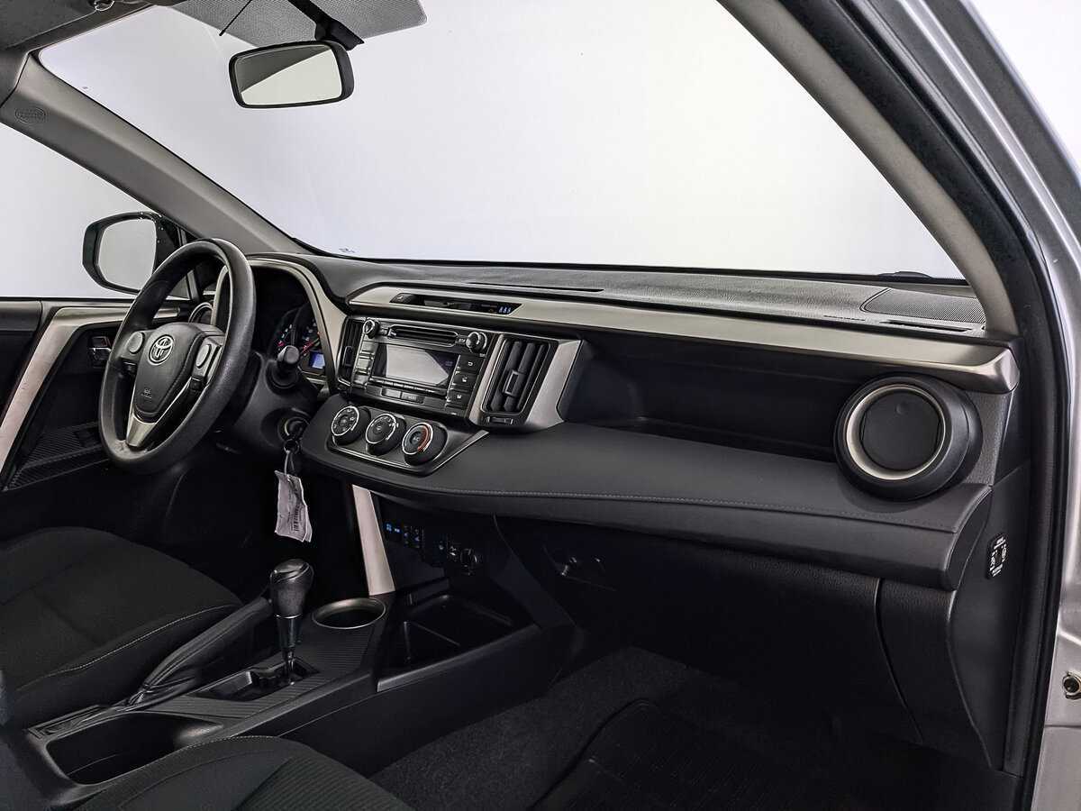 Купить Toyota RAV4 с пробегом. Фото: #12