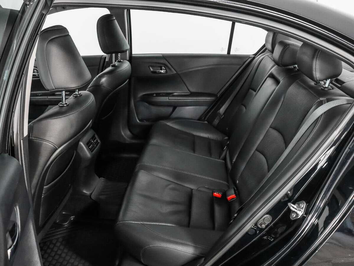 Купить Honda Accord с пробегом. Фото: #9