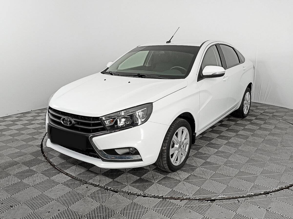 Купить Lada (ВАЗ) Vesta с пробегом. Посмотреть фото