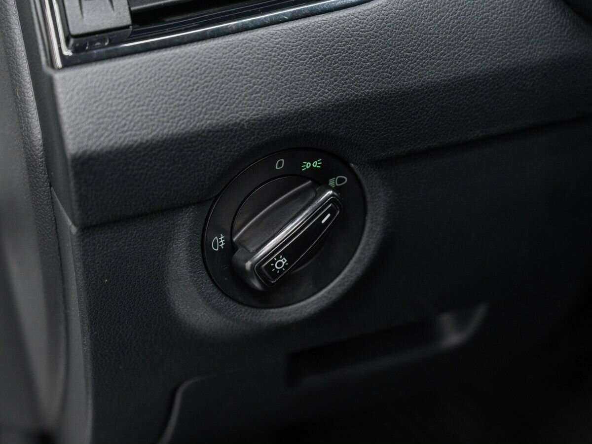 Купить Skoda Octavia с пробегом. Фото: #15