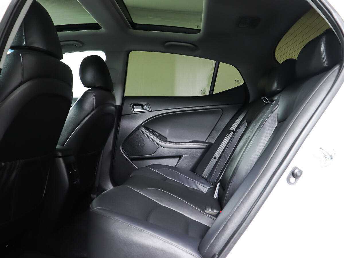 Купить Kia Optima с пробегом. Фото: #7