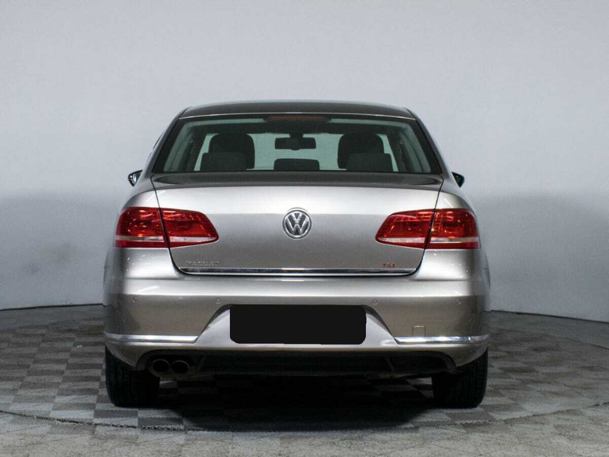Купить Volkswagen Passat с пробегом. Фото: #5