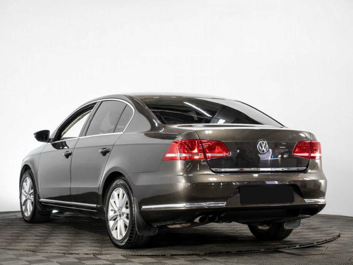 Купить Volkswagen Passat с пробегом. Фото: #5