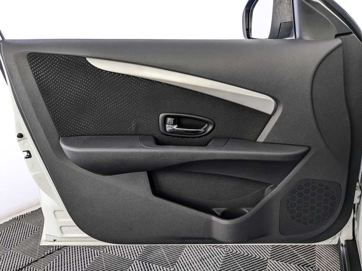 Купить Nissan Almera с пробегом. Фото: #14