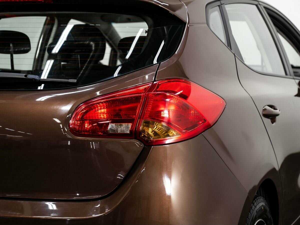 Купить Kia Ceed с пробегом. Фото: #6