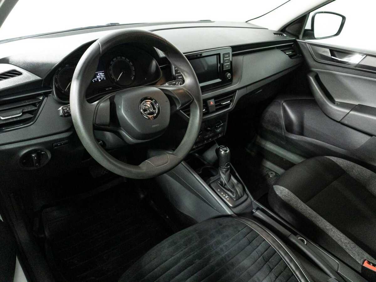 Купить Skoda Rapid с пробегом. Фото: #10