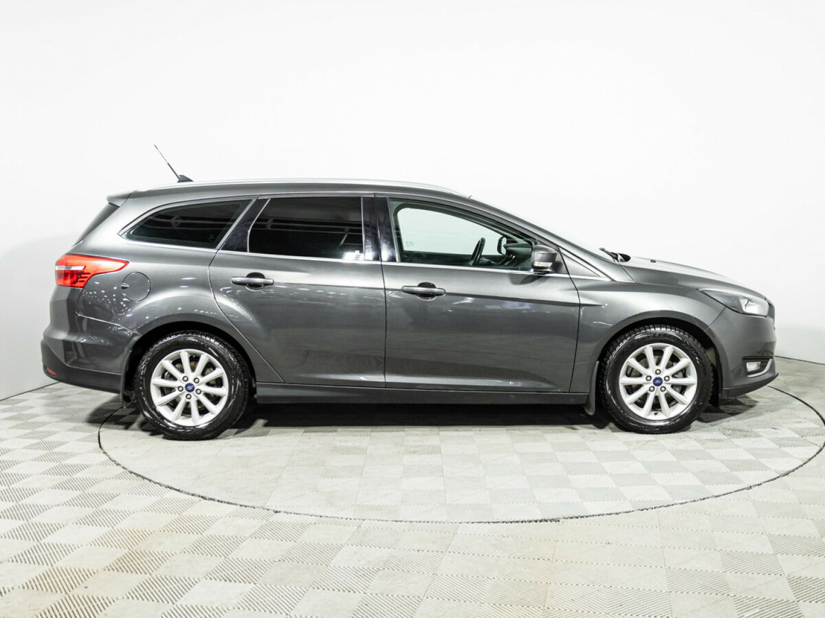 Купить Ford Focus с пробегом. Фото: #3