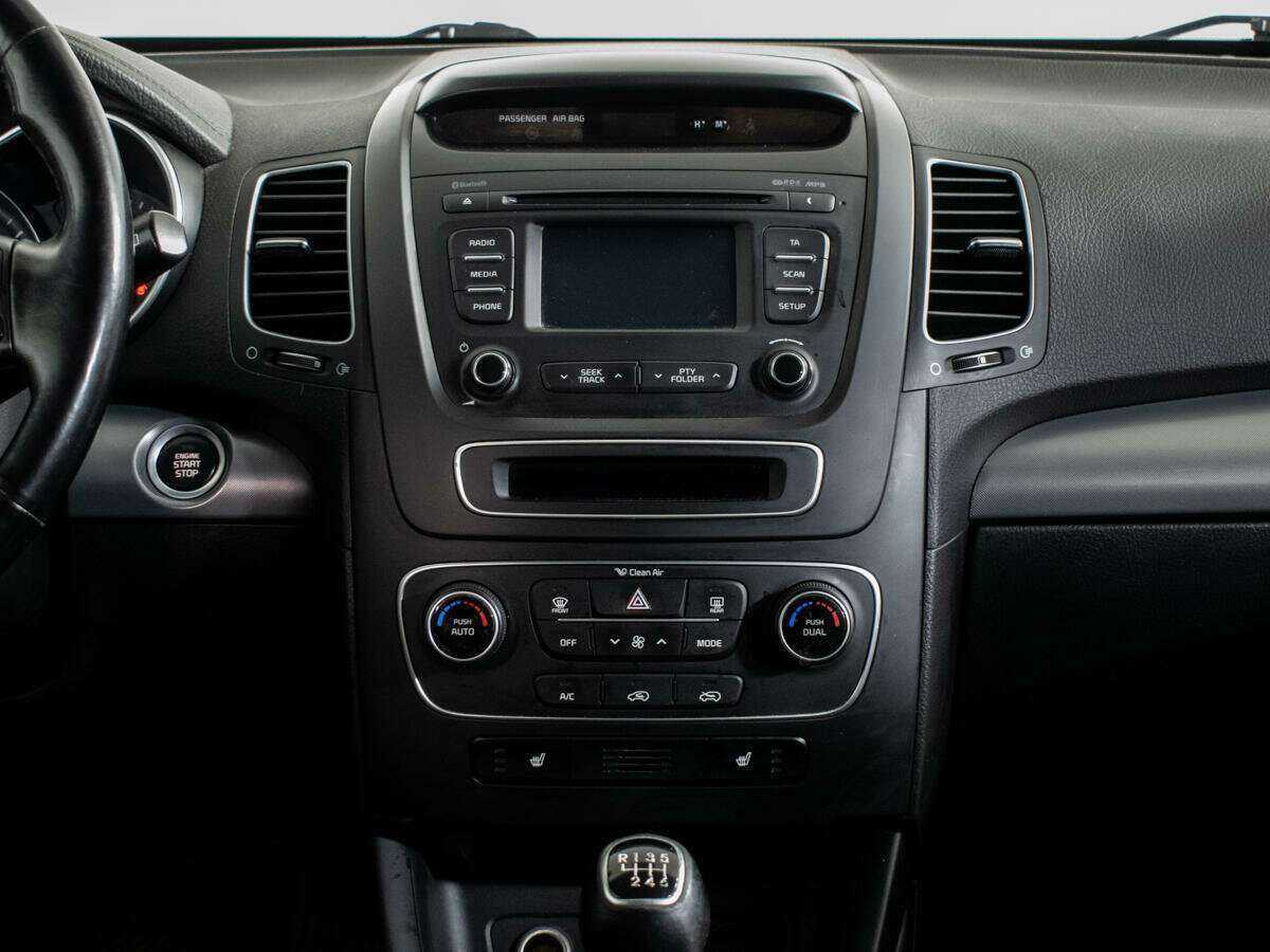 Купить Kia Sorento с пробегом. Фото: #9