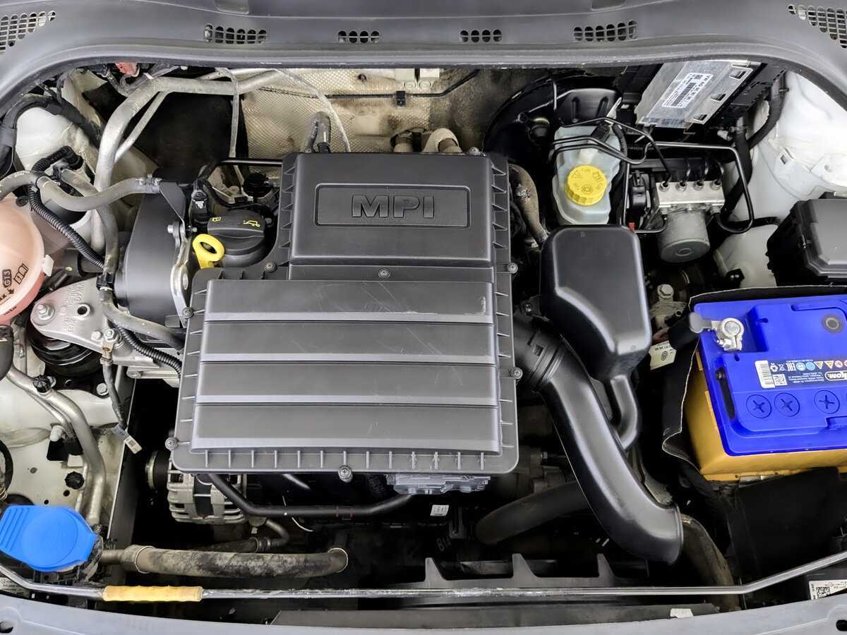 Купить Skoda Rapid с пробегом. Фото: #8