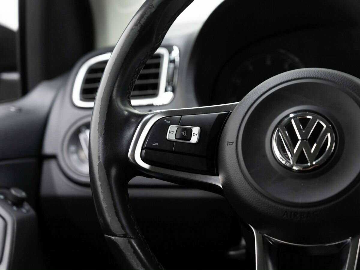 Купить Volkswagen Polo с пробегом. Фото: #14
