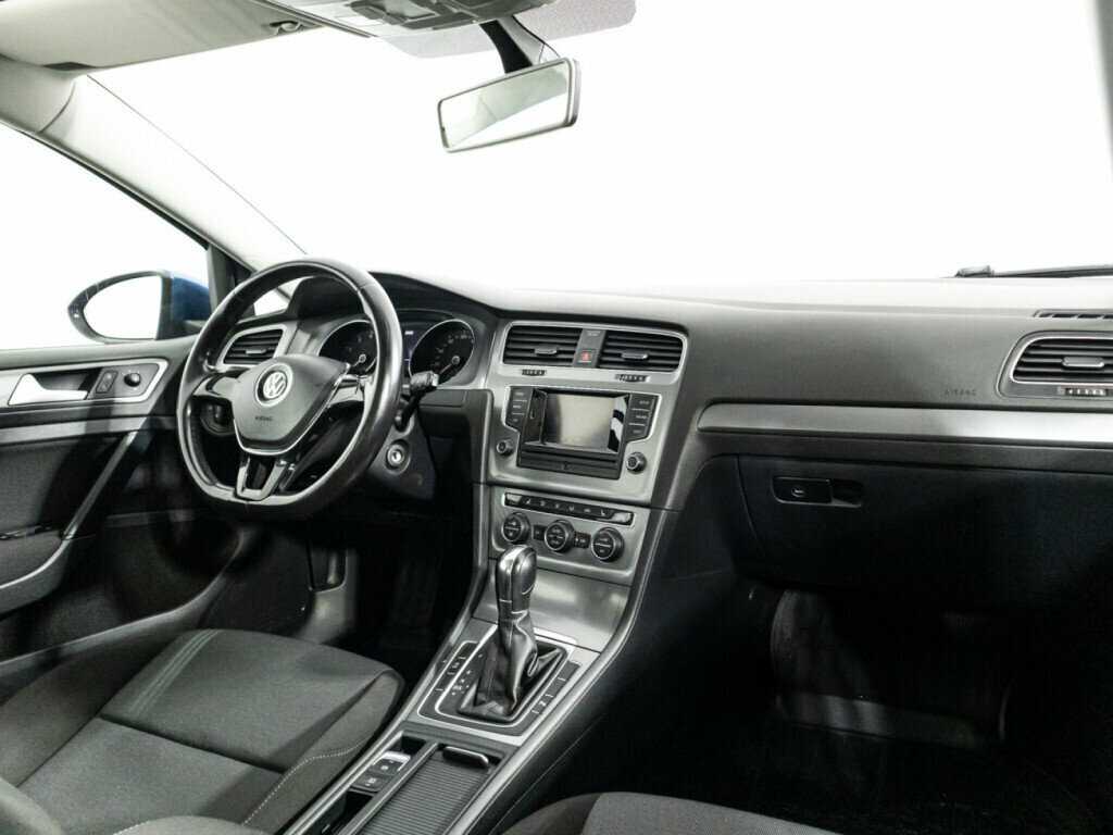 Купить Volkswagen Golf с пробегом. Фото: #8