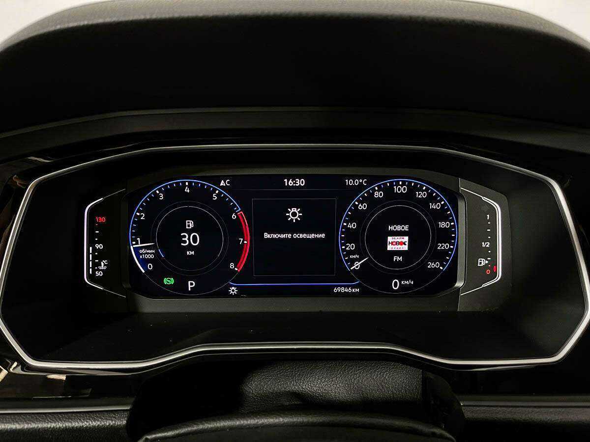 Купить Volkswagen Jetta с пробегом. Фото: #8