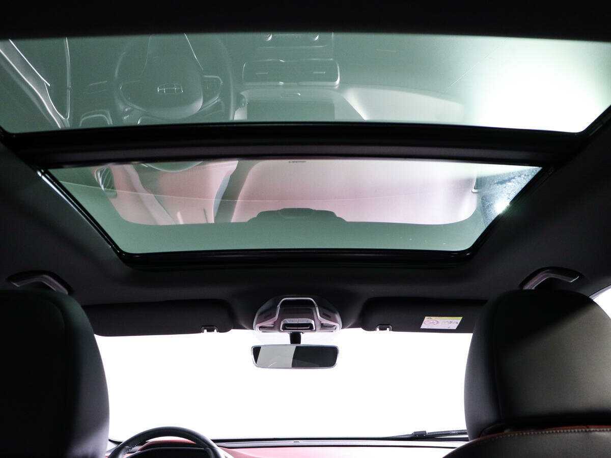 Купить Geely Coolray с пробегом. Фото: #13