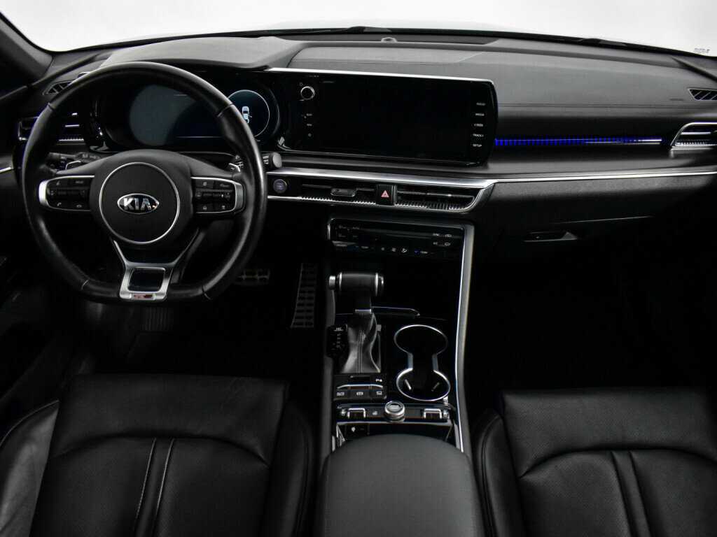 Купить Kia K5 с пробегом. Фото: #13