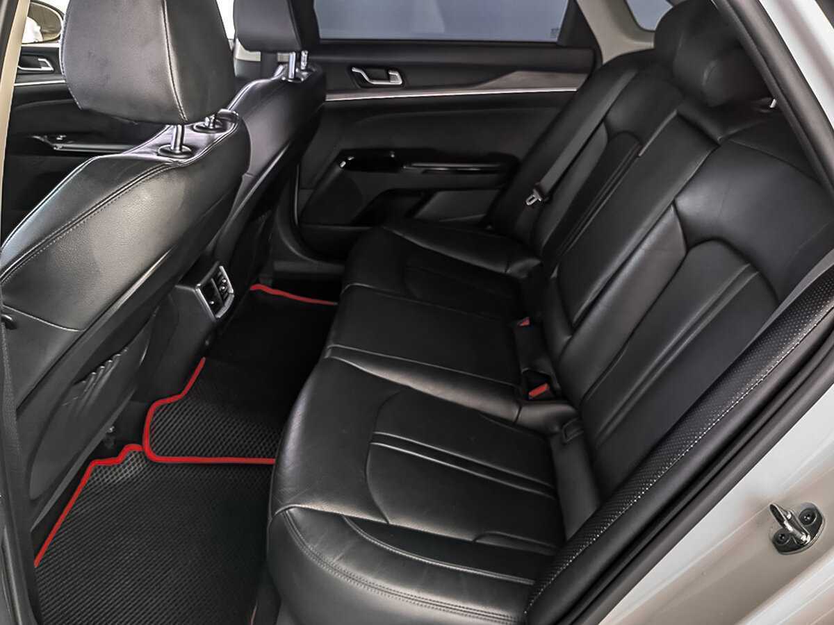 Купить Kia K5 с пробегом. Фото: #11