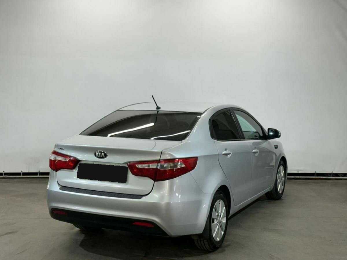 Купить Kia Rio с пробегом. Фото: #4