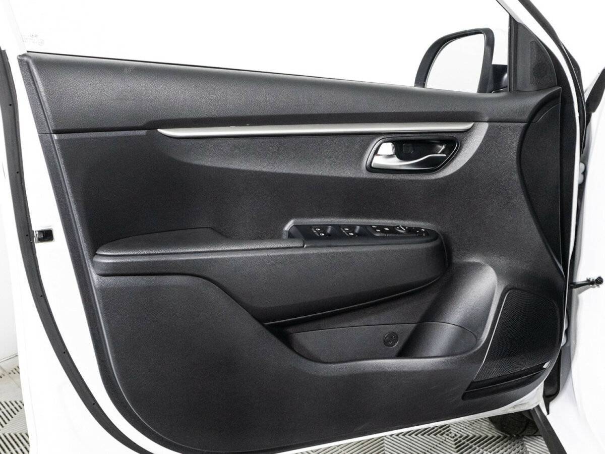 Купить Kia Rio с пробегом. Фото: #27