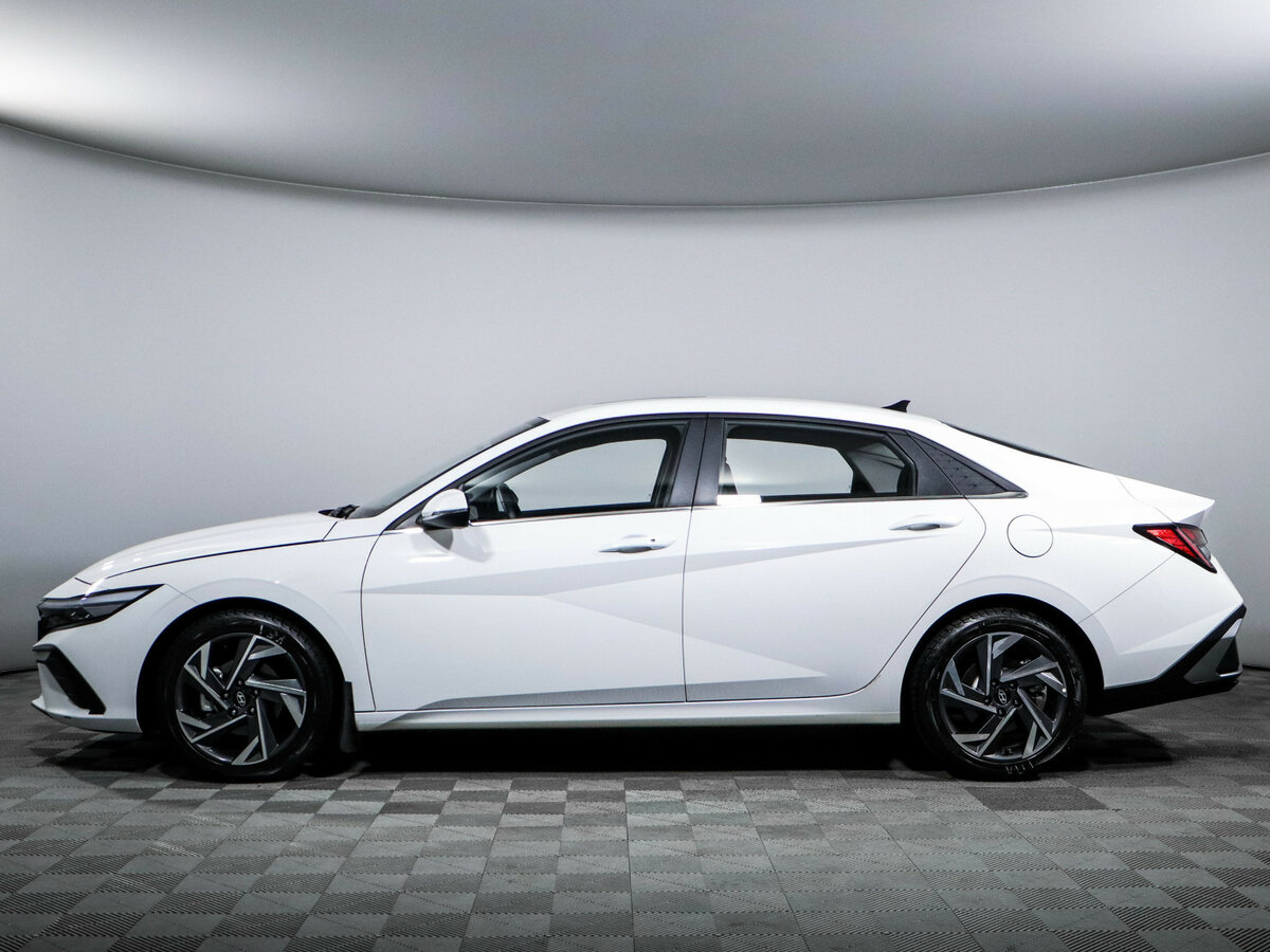 Купить Hyundai Elantra с пробегом. Фото: #7