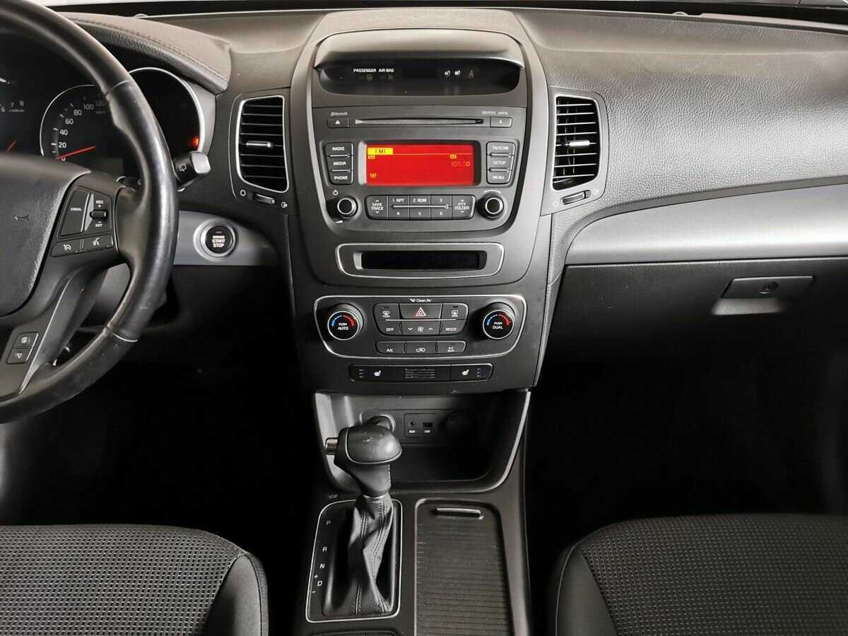 Купить Kia Sorento с пробегом. Фото: #10