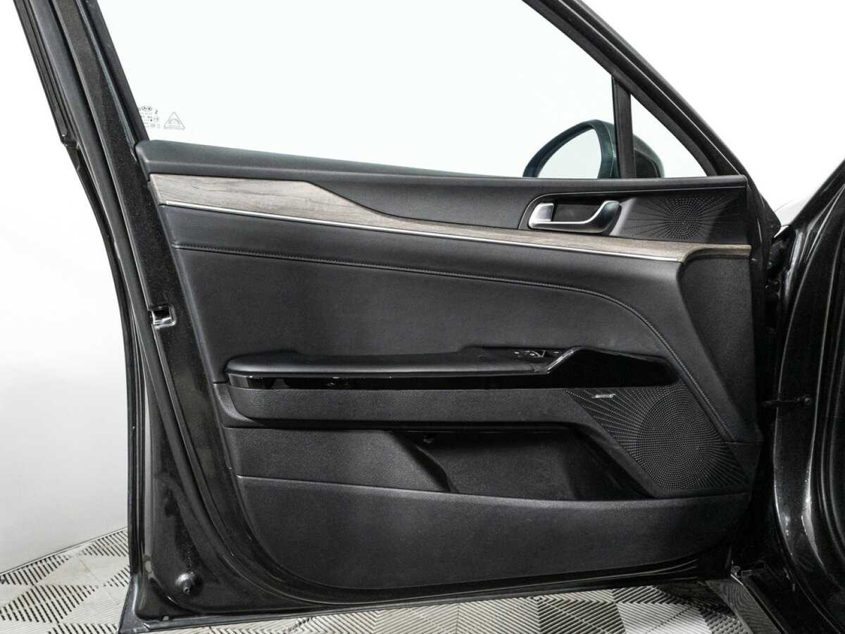 Купить Kia K5 с пробегом. Фото: #27