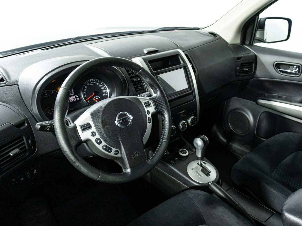 Купить Nissan X-Trail с пробегом. Фото: #10