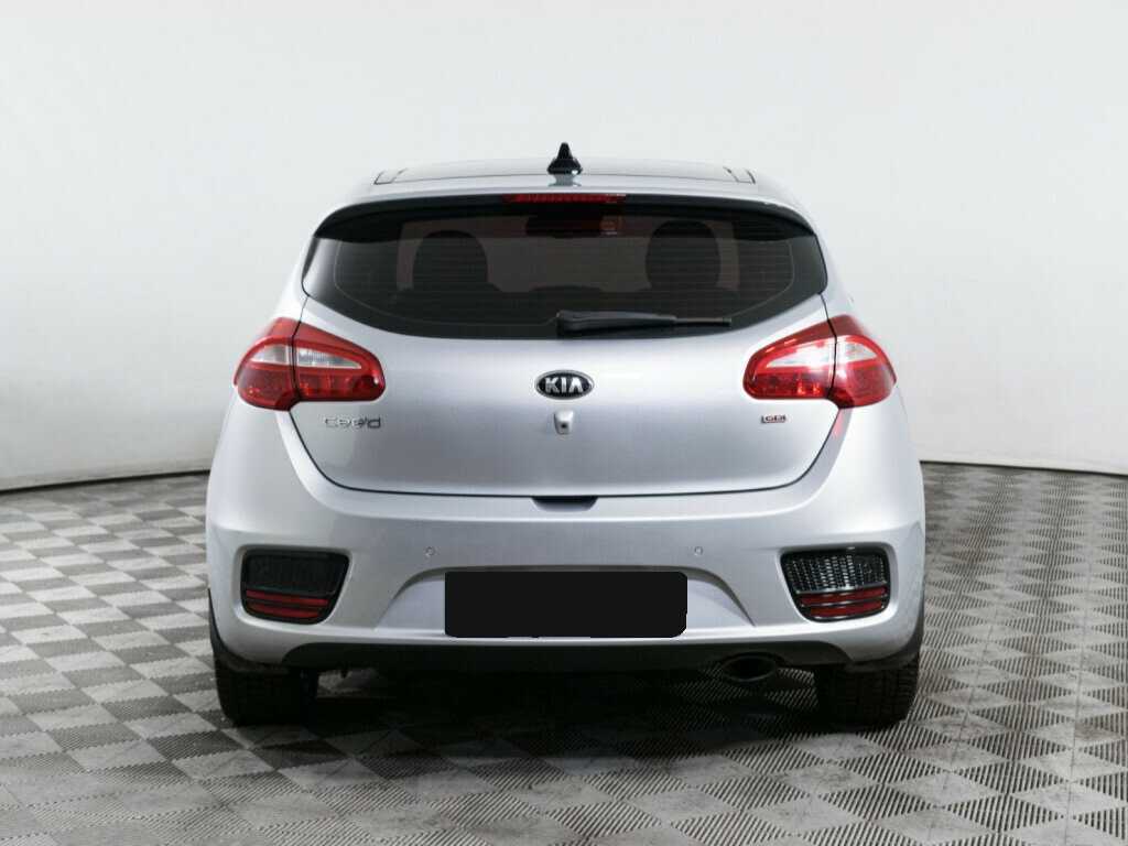 Купить Kia Ceed с пробегом. Фото: #4