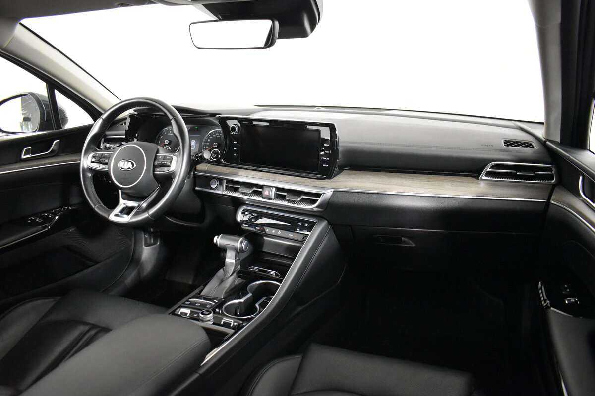 Купить Kia K5 с пробегом. Фото: #11