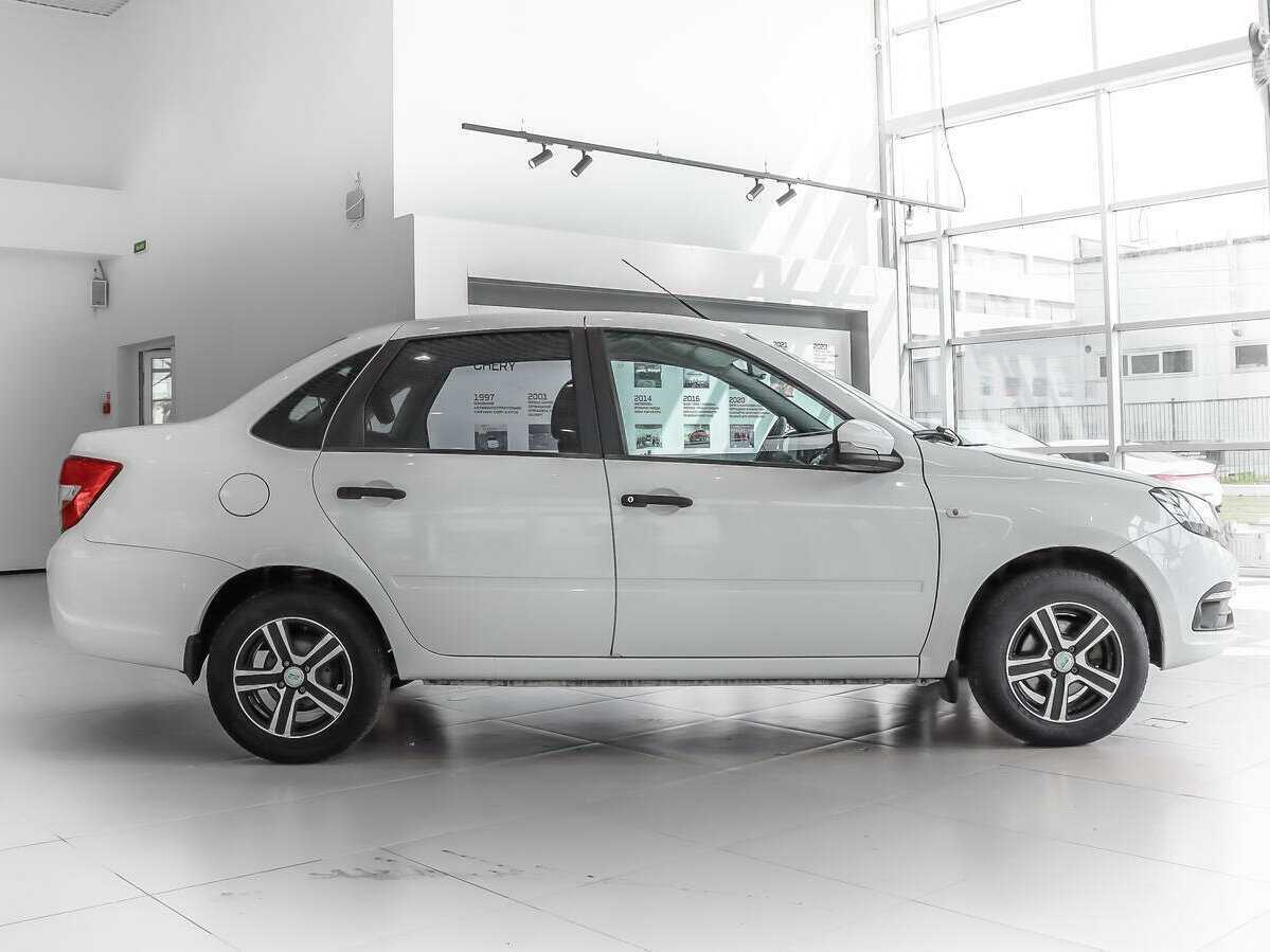 Купить Lada (ВАЗ) Granta с пробегом. Фото: #3