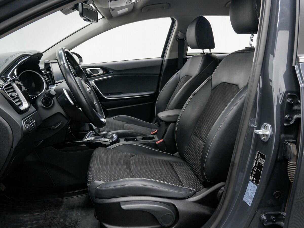 Купить Kia Ceed с пробегом. Фото: #14