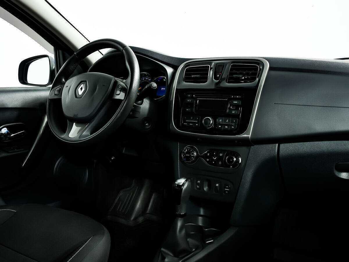 Купить Renault Sandero с пробегом. Фото: #8