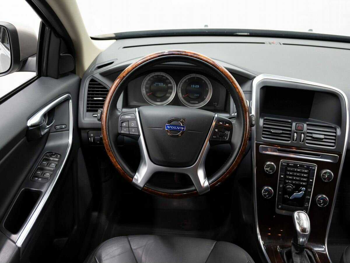Купить Volvo XC60 с пробегом. Фото: #13