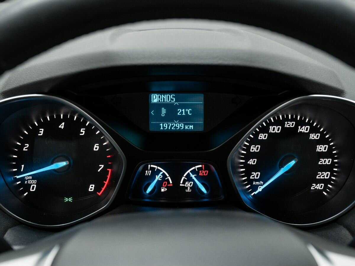 Купить Ford Kuga с пробегом. Фото: #21