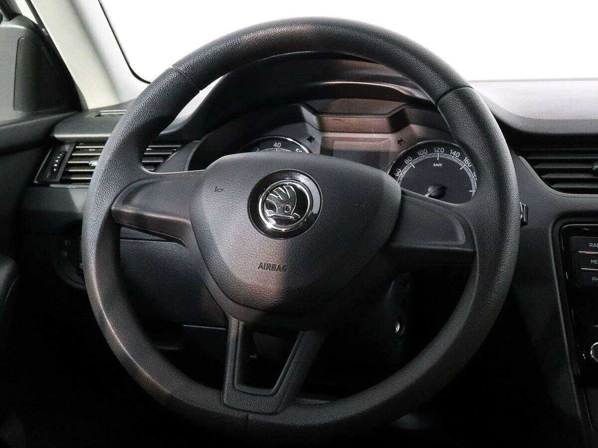 Купить Skoda Octavia с пробегом. Фото: #10
