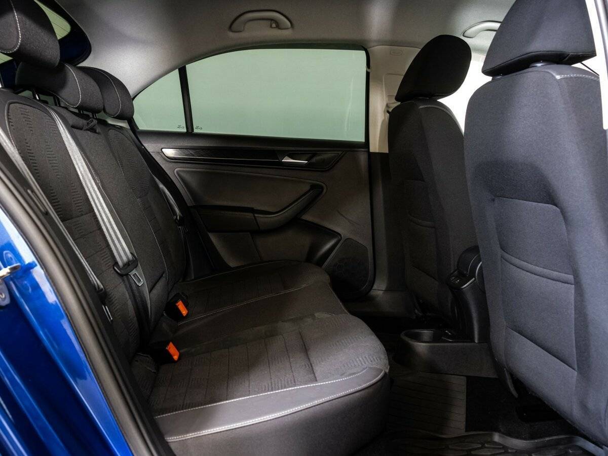 Купить Volkswagen Polo с пробегом. Фото: #15