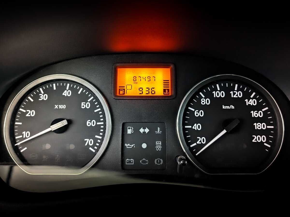 Купить Nissan Almera с пробегом. Фото: #10