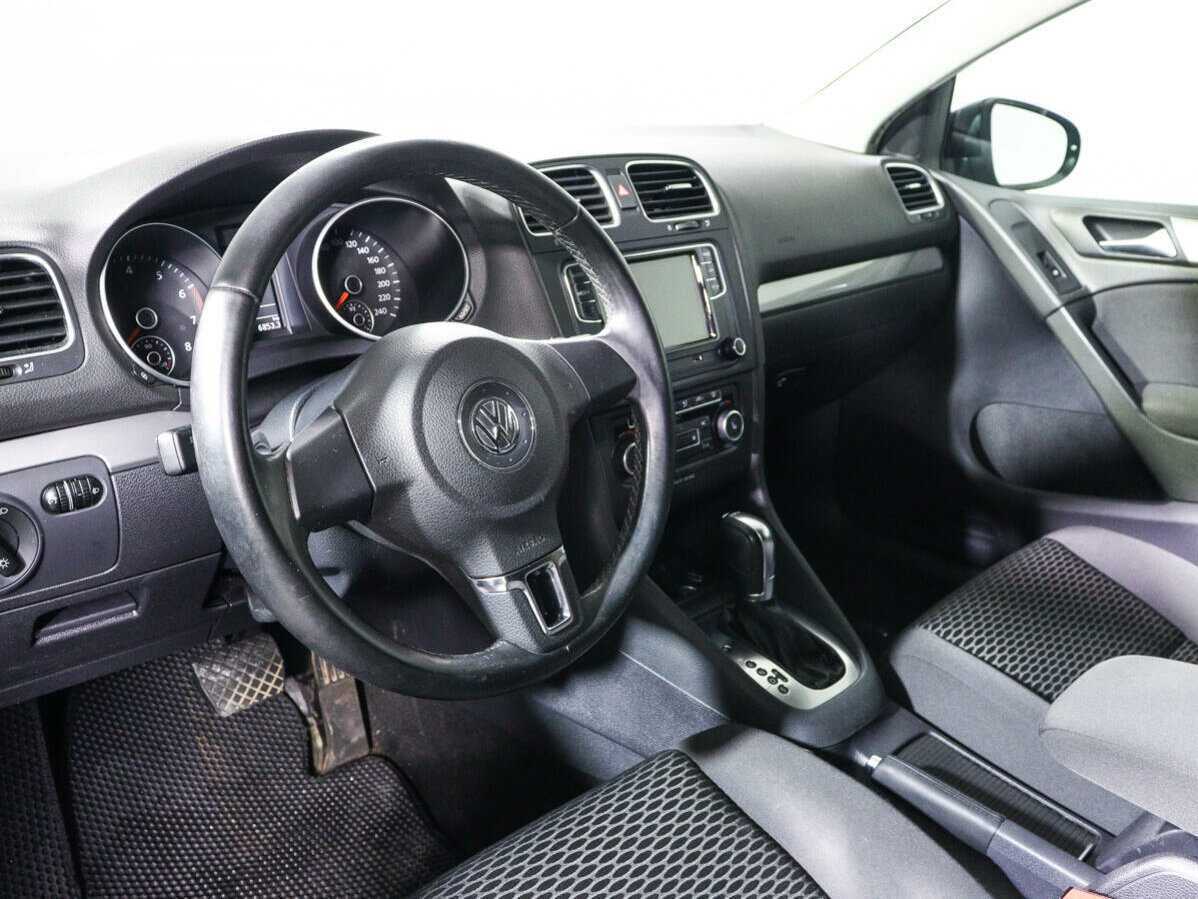 Купить Volkswagen Golf с пробегом. Фото: #12