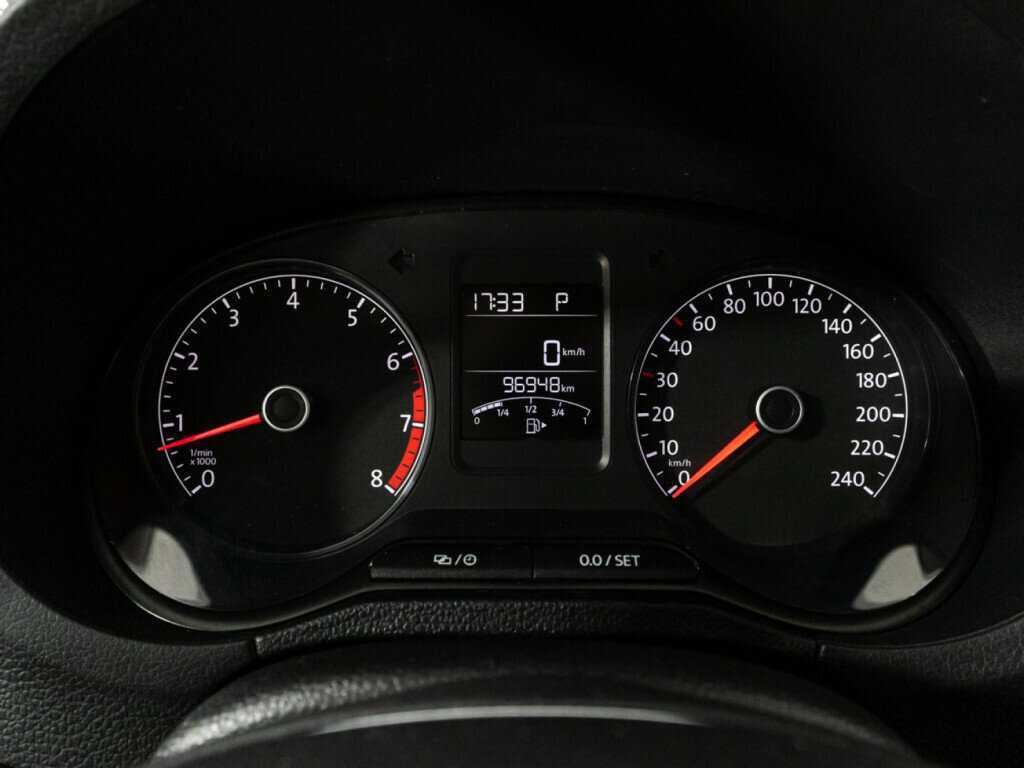 Купить Volkswagen Polo с пробегом. Фото: #11