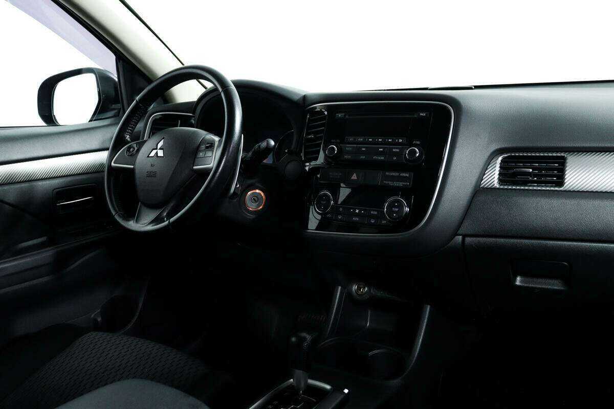 Купить Mitsubishi Outlander с пробегом. Фото: #8