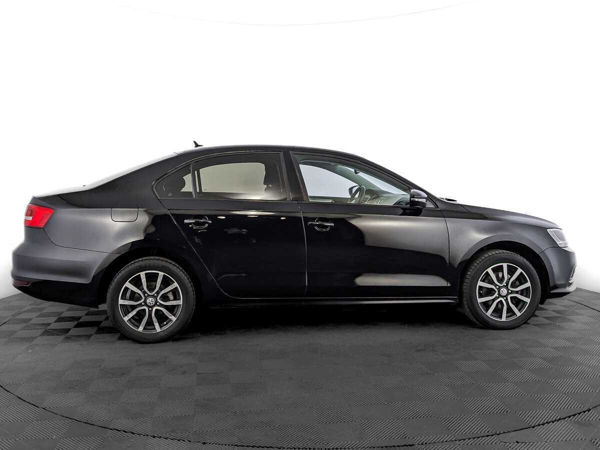 Купить Volkswagen Jetta с пробегом. Фото: #3