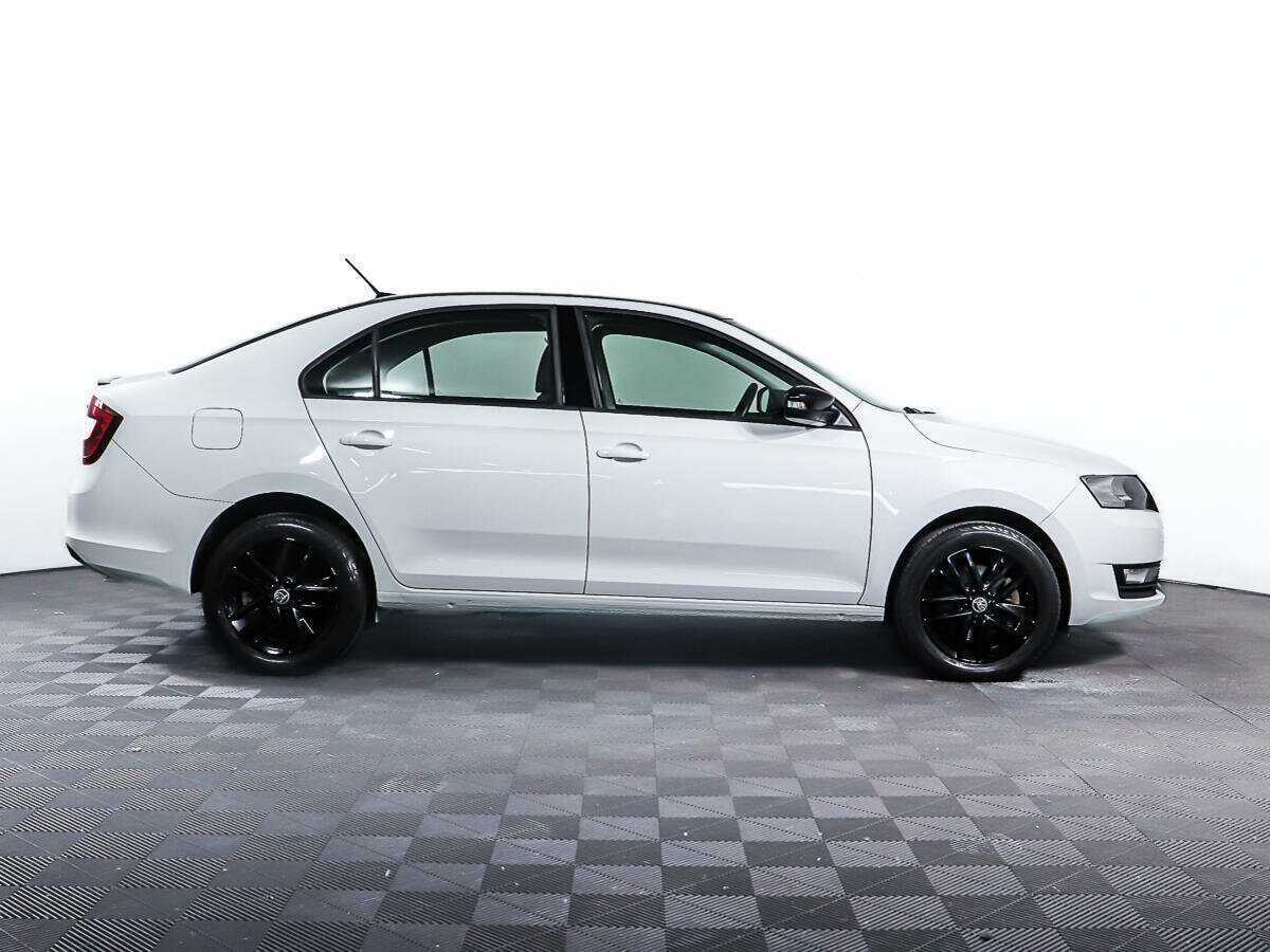 Купить Skoda Rapid с пробегом. Фото: #3