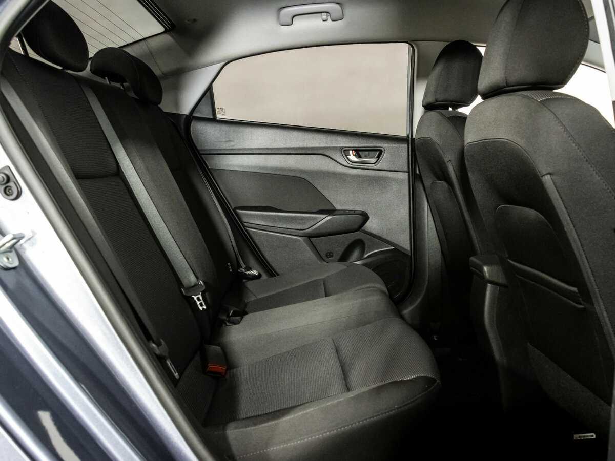 Купить Hyundai Solaris с пробегом. Фото: #14