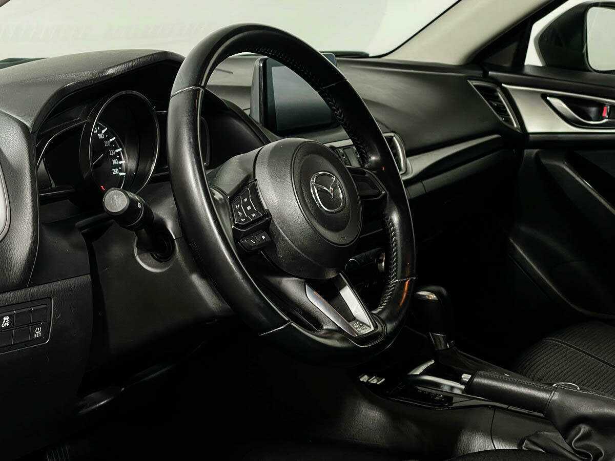 Купить Mazda 3 с пробегом. Фото: #9