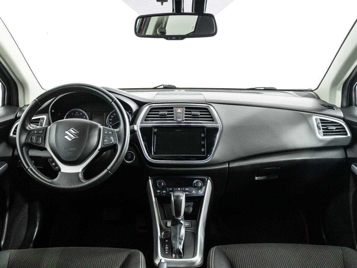 Купить Suzuki SX4 с пробегом. Фото: #12