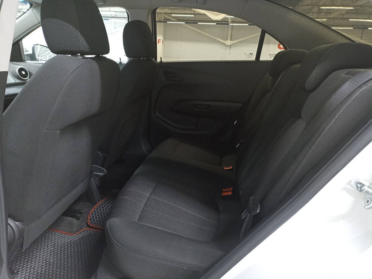 Купить Chevrolet Aveo с пробегом. Фото: #11
