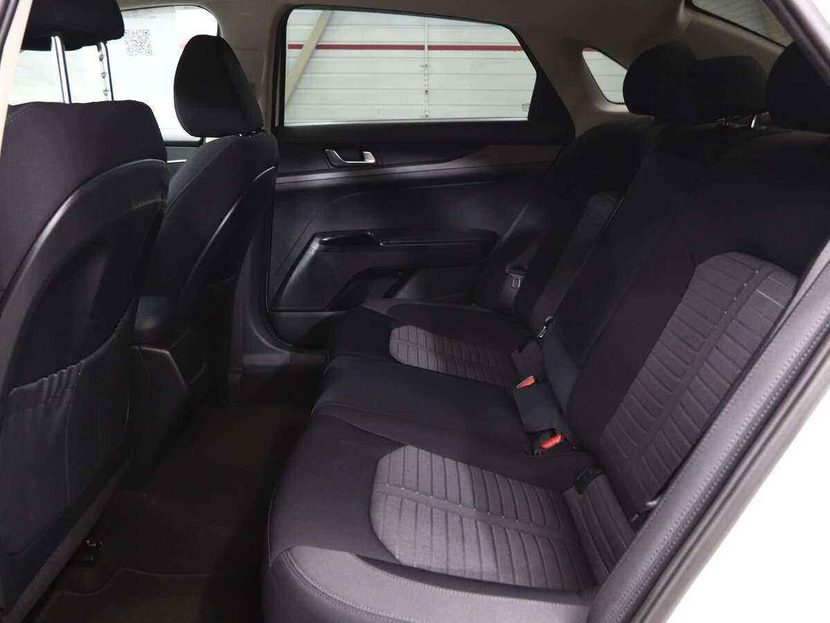 Купить Kia K5 с пробегом. Фото: #11